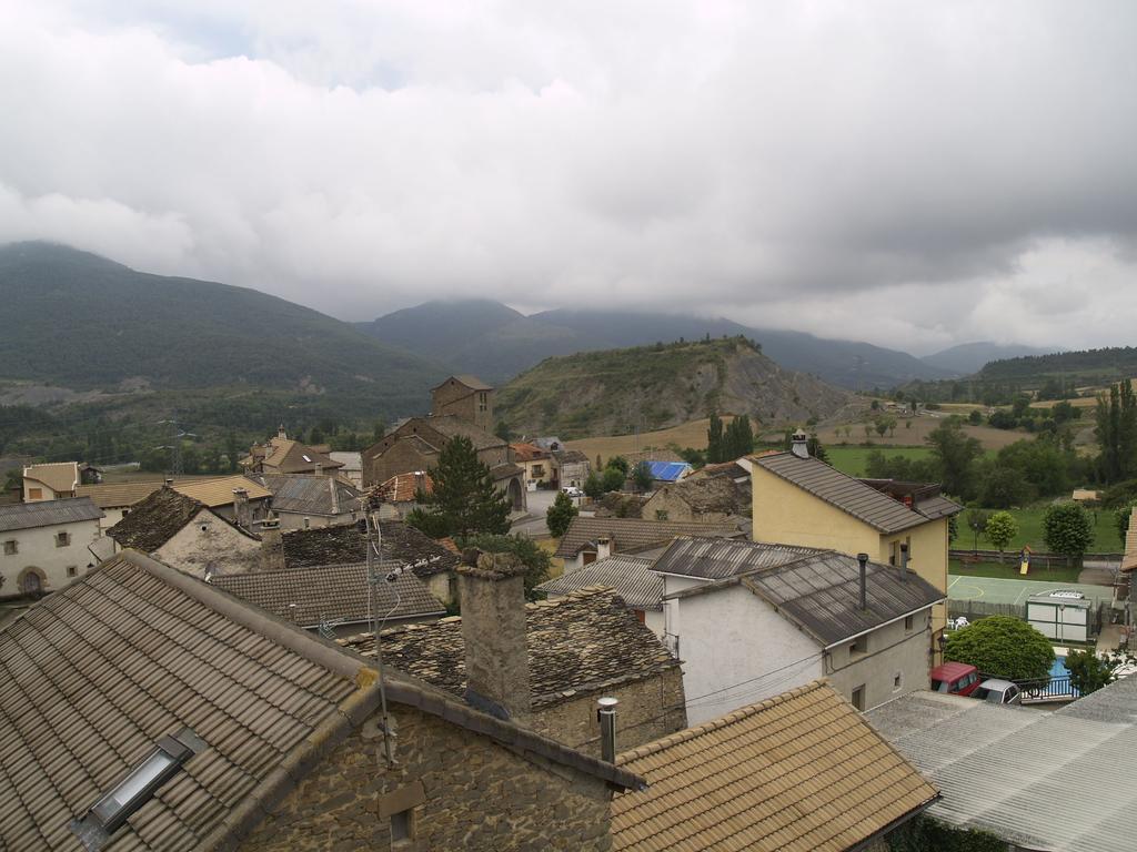 Albergue De Yebra Yebra de Basa Buitenkant foto