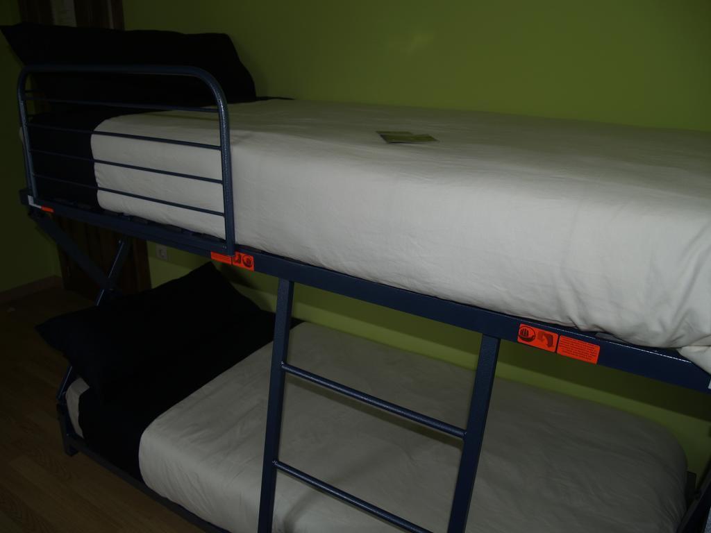 Albergue De Yebra Yebra de Basa Kamer foto