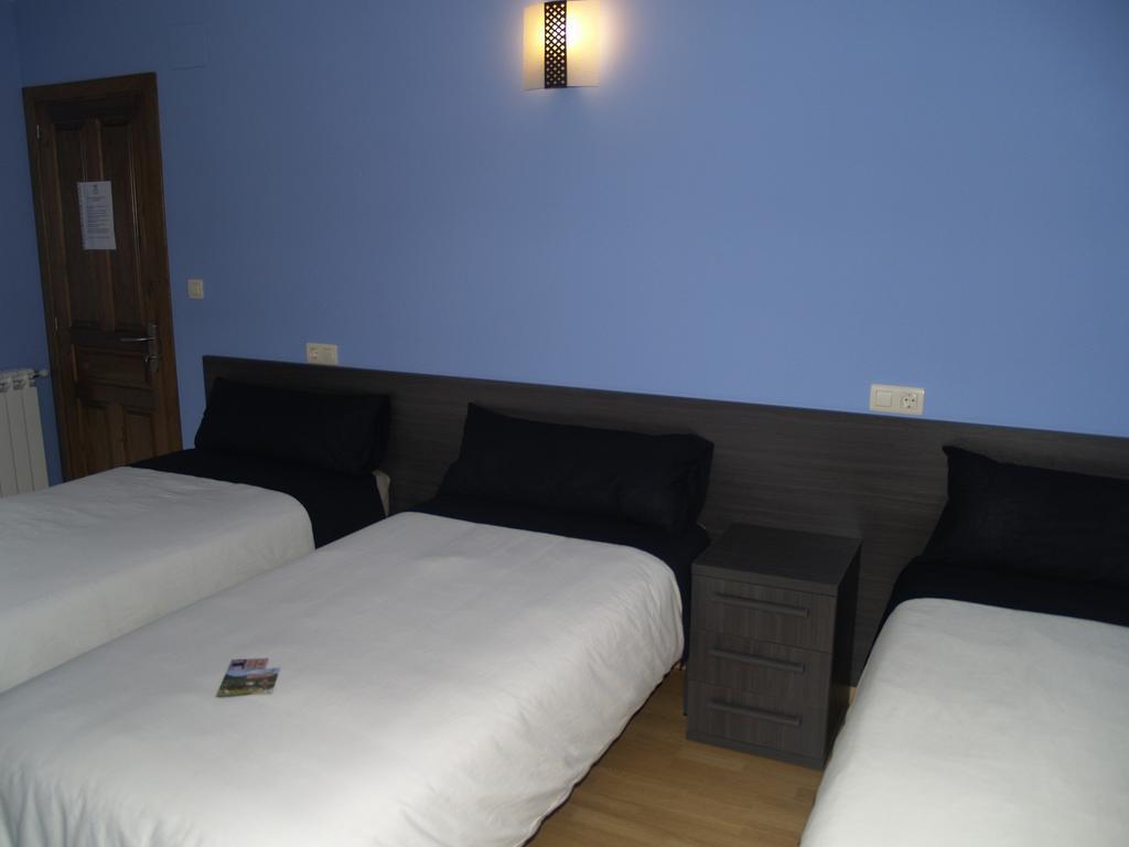 Albergue De Yebra Yebra de Basa Kamer foto