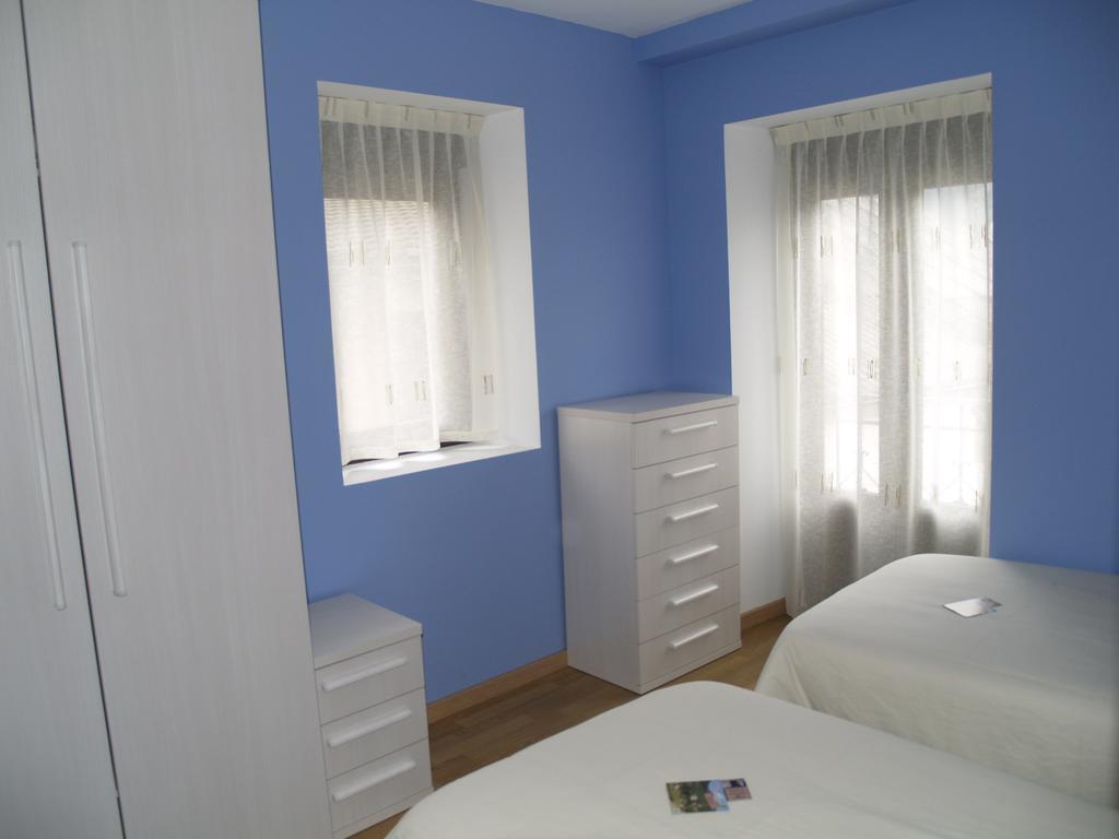 Albergue De Yebra Yebra de Basa Kamer foto