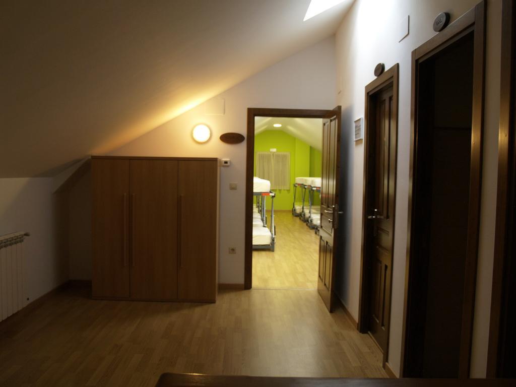 Albergue De Yebra Yebra de Basa Kamer foto