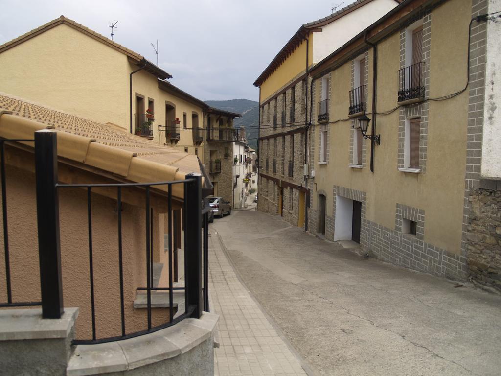 Albergue De Yebra Yebra de Basa Buitenkant foto