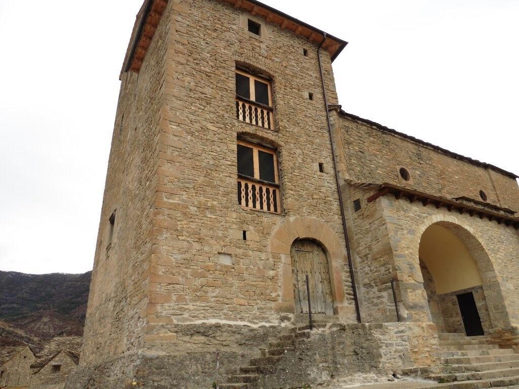 Albergue De Yebra Yebra de Basa Buitenkant foto