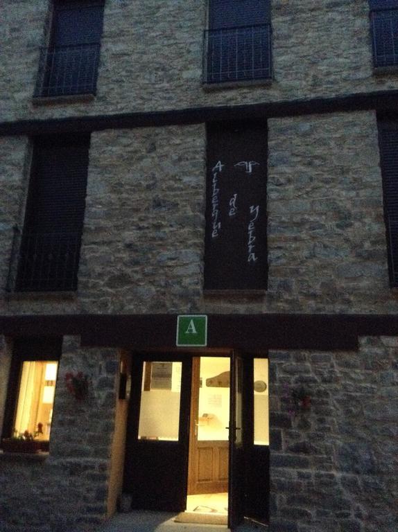 Albergue De Yebra Yebra de Basa Buitenkant foto